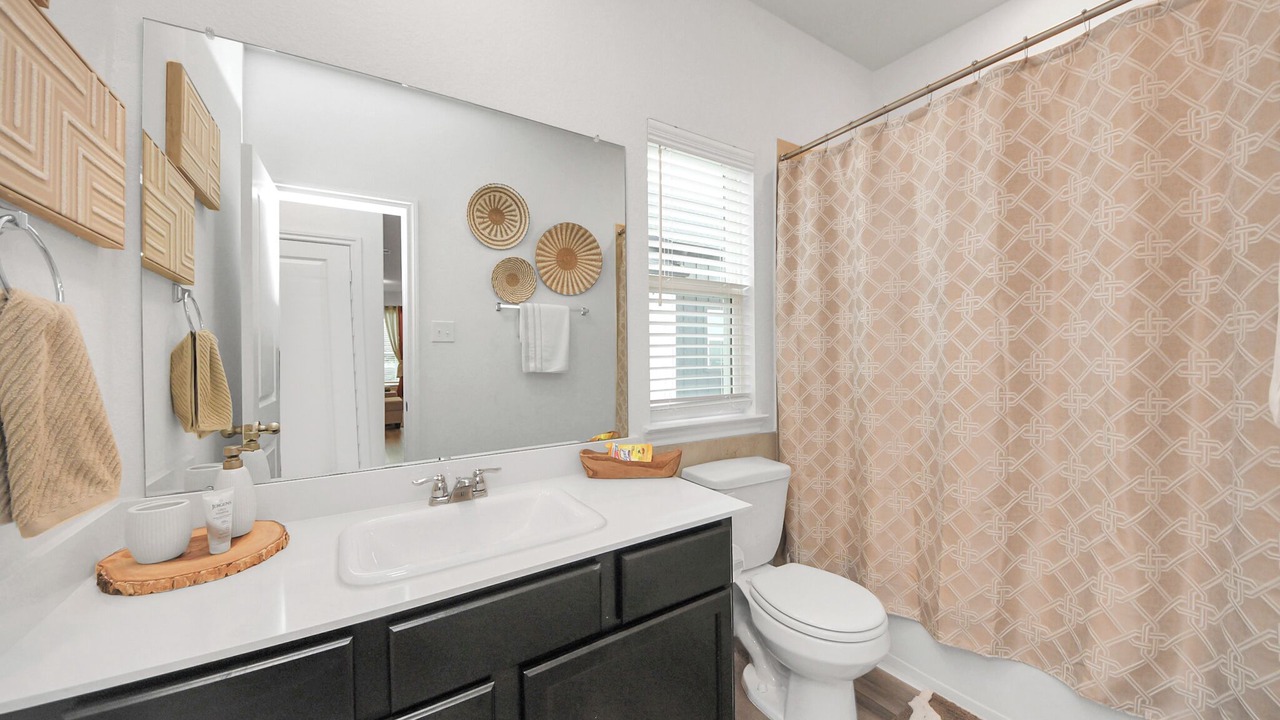 Photo of Bathroom in Spring Branch West