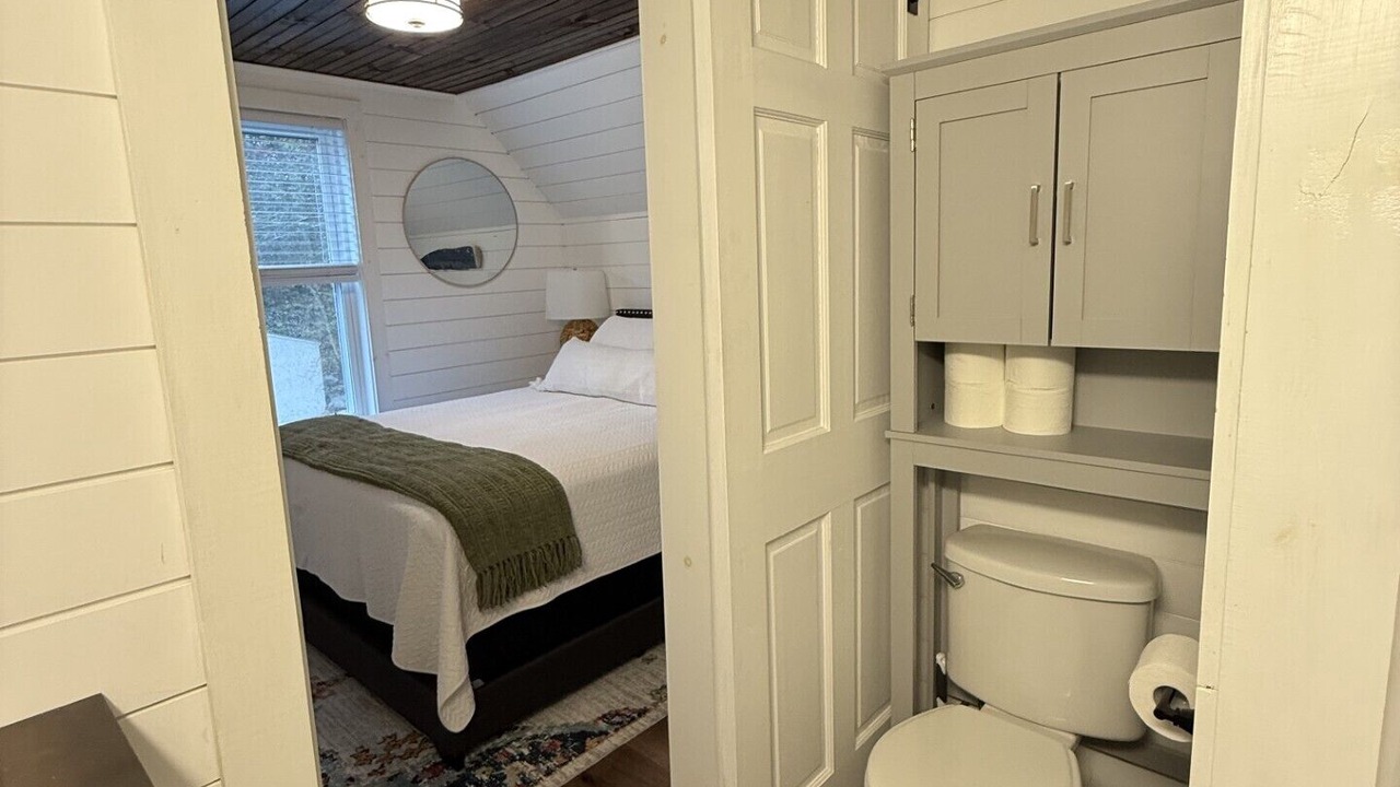 Photo of Bedroom in Town Hill