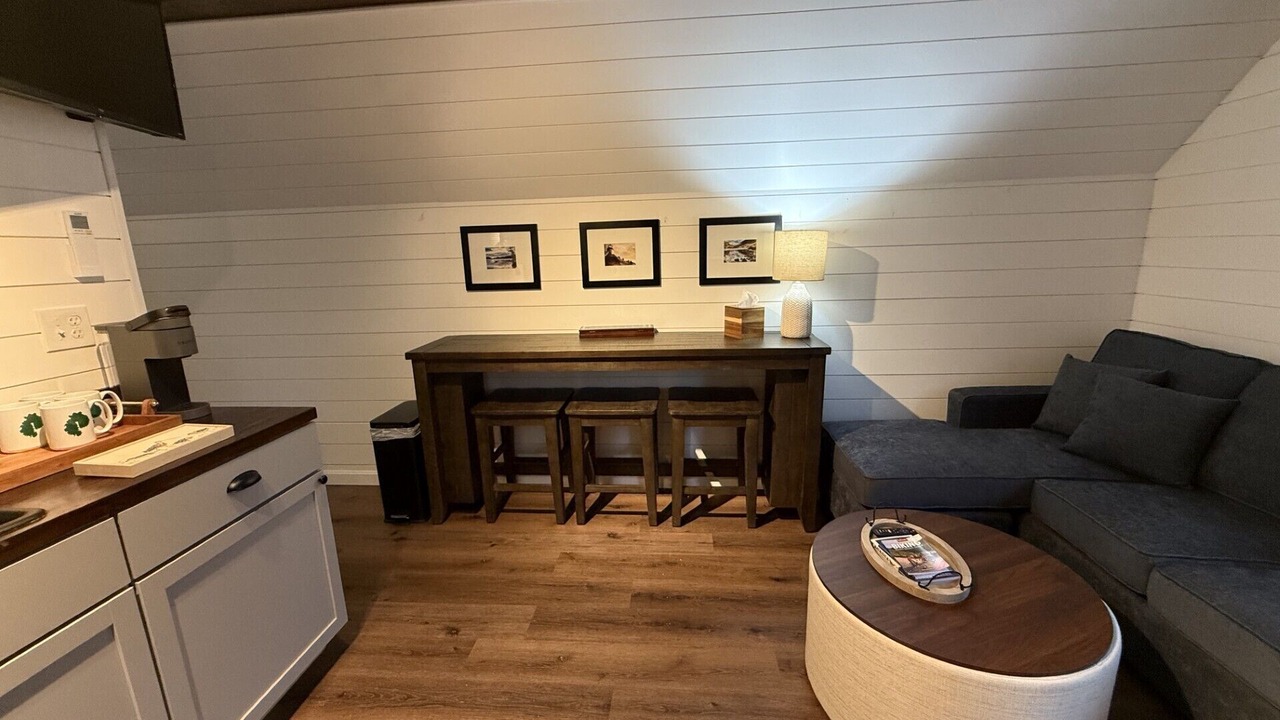 Photo of Livingroom in Town Hill