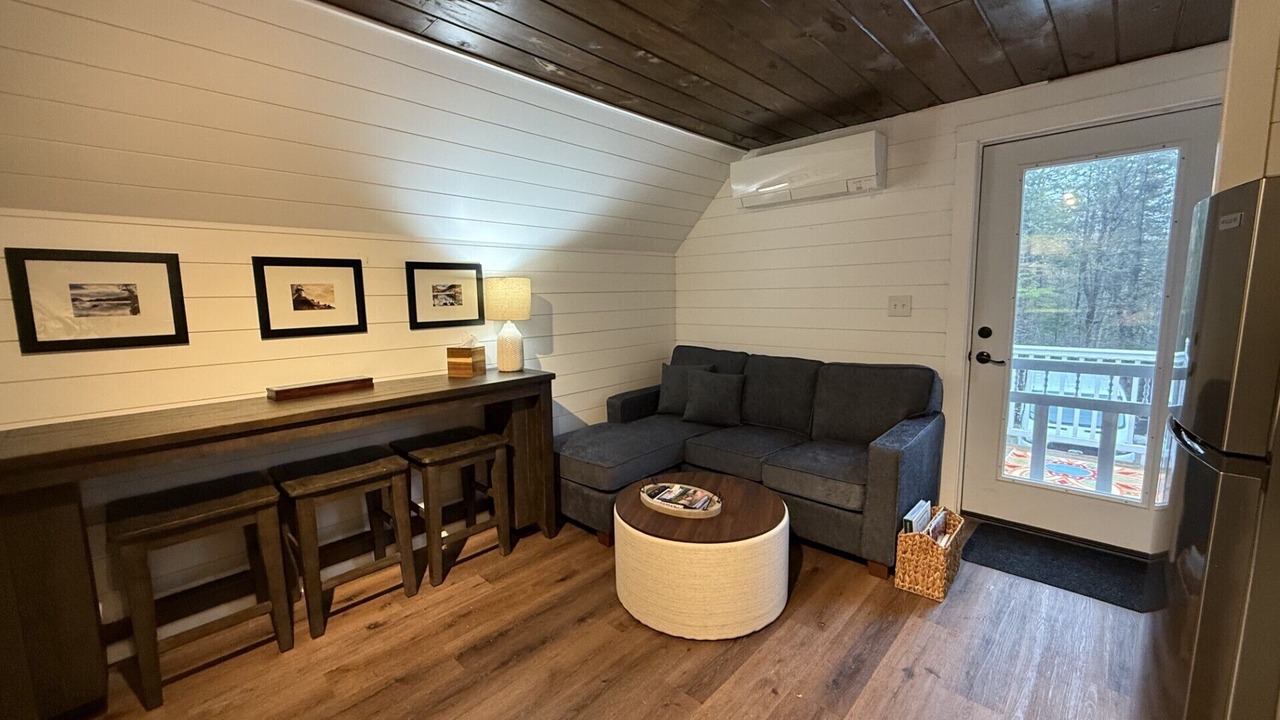 Photo of Livingroom in Town Hill