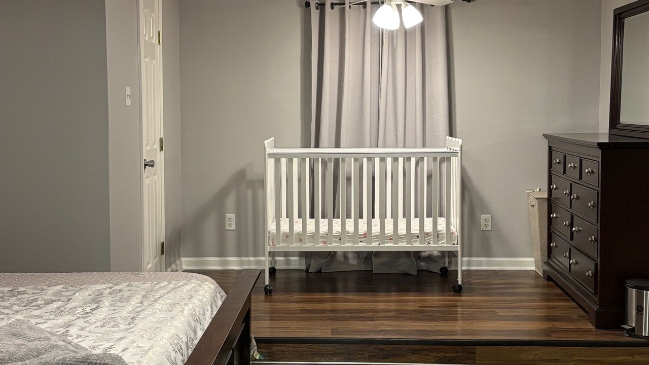 Photo of Bedroom in Little Woods