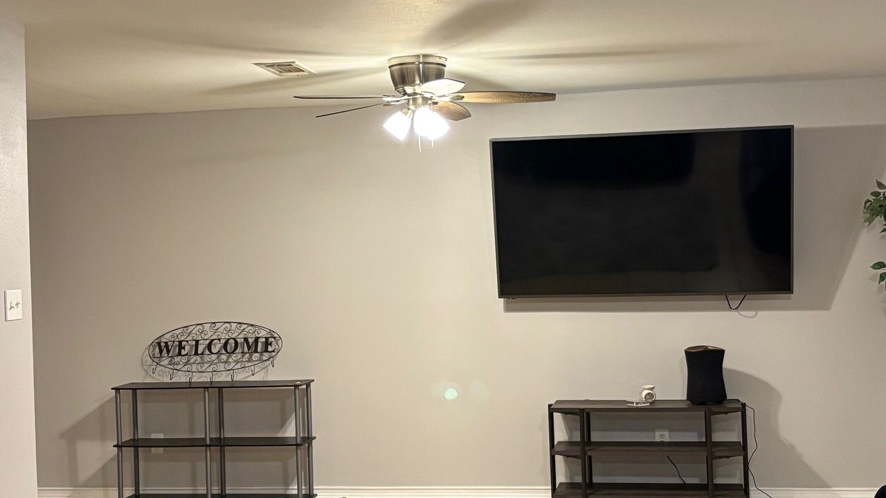 Photo of Livingroom in Little Woods