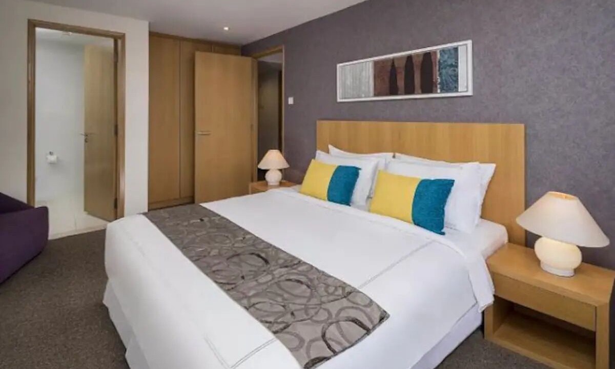 Photo of Bedroom in Singapore River