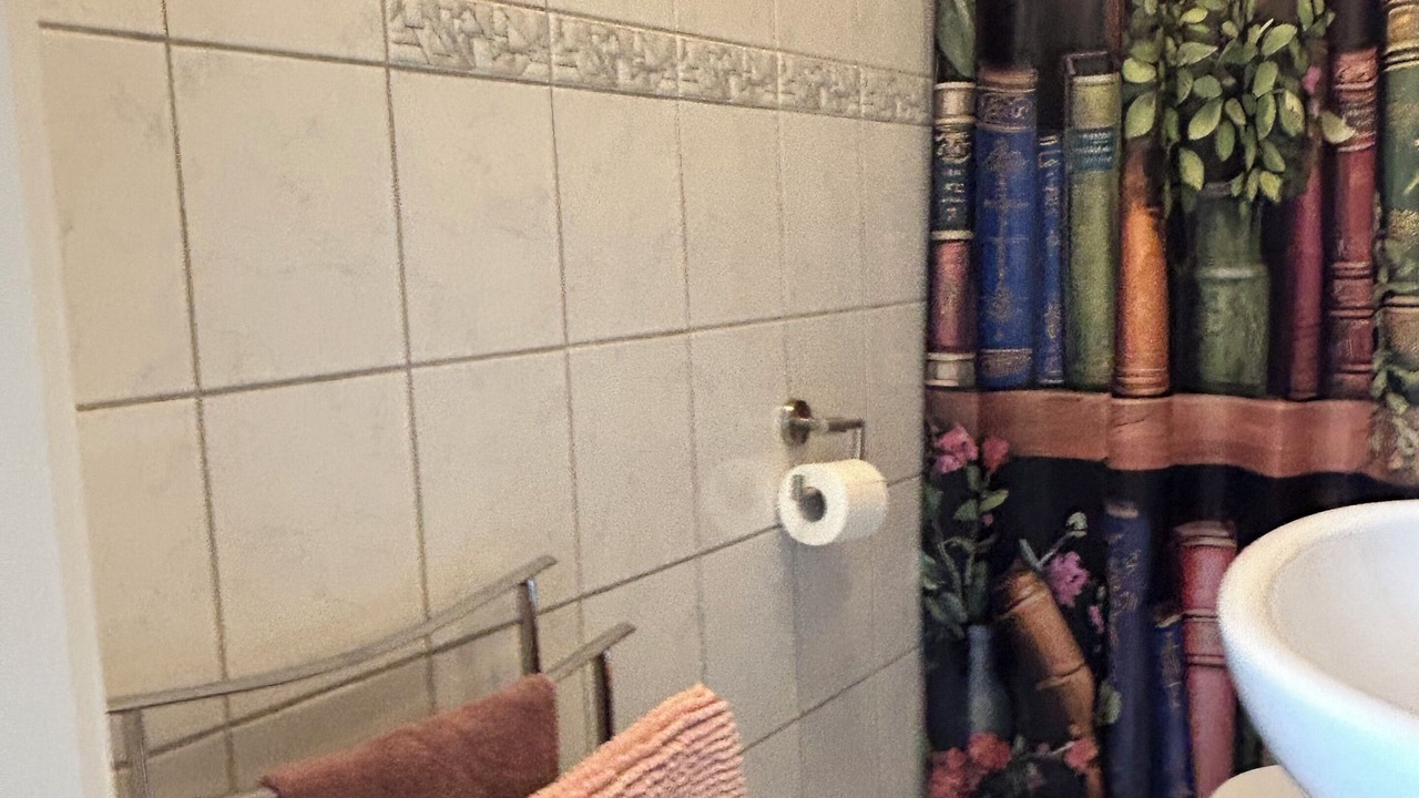 Photo of Bathroom in Leun
