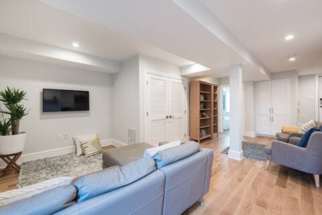 Photo of Livingroom in Columbia Heights