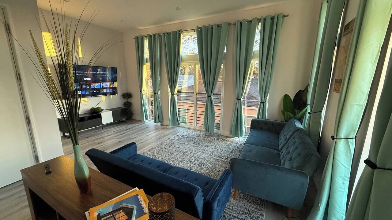 Photo of Livingroom in Poverty Ridge