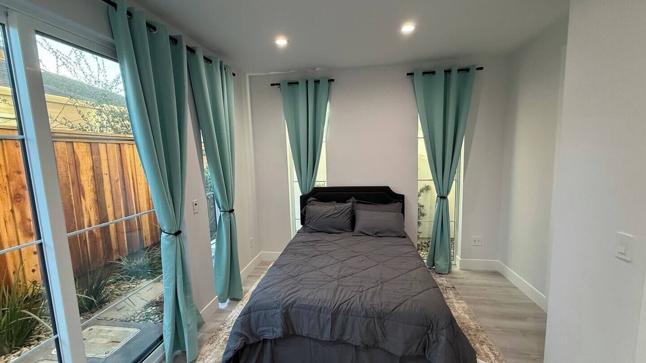 Photo of Bedroom in Poverty Ridge