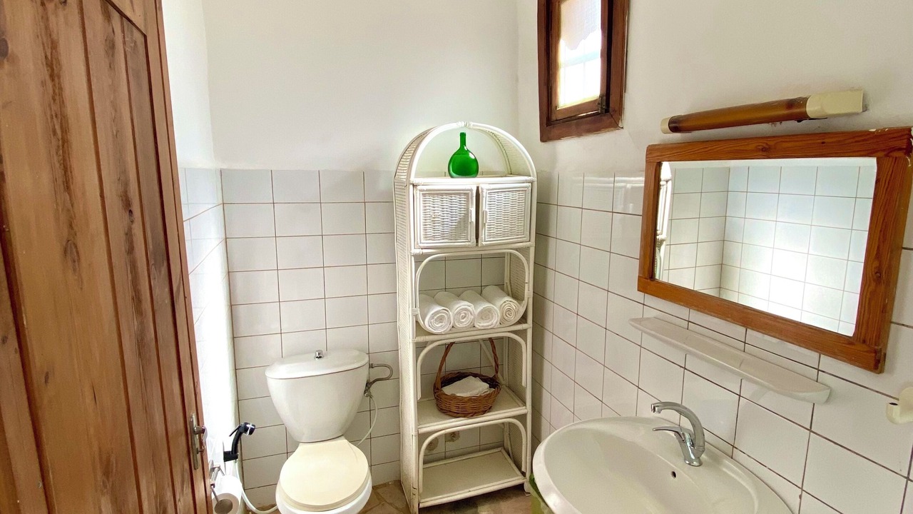 Photo of Bathroom in Zayy