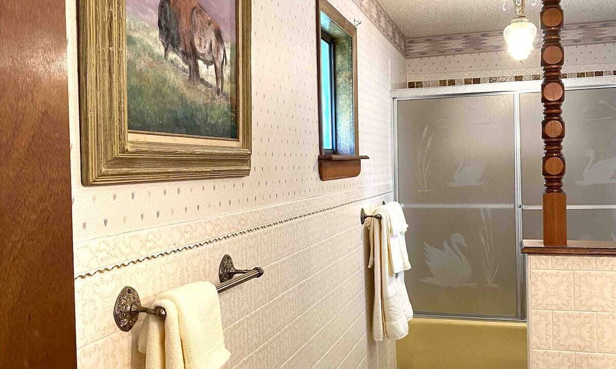 Photo of Bathroom in Seneca