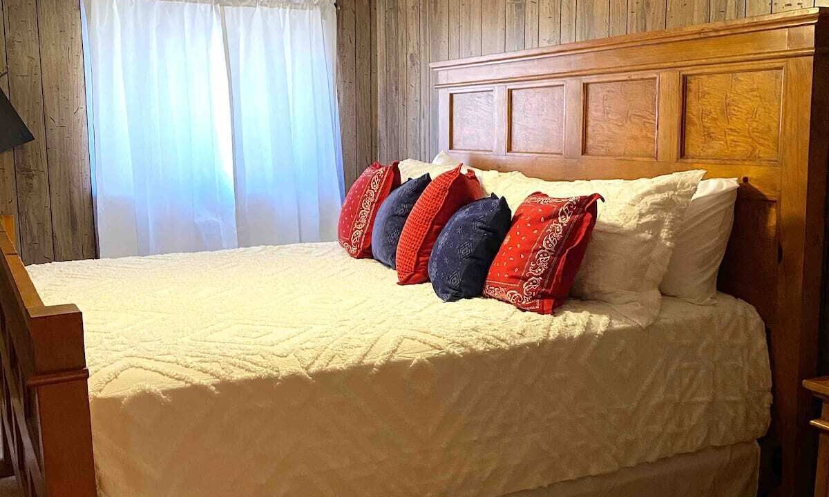 Photo of Bedroom in Seneca