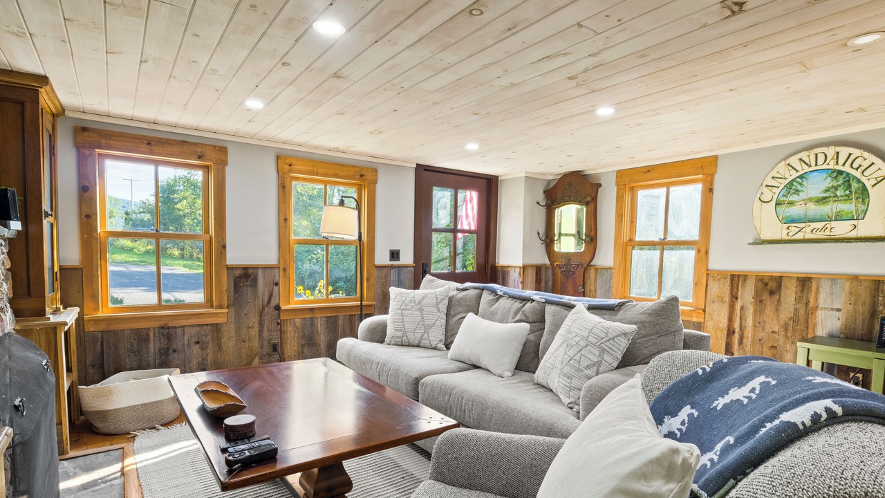 Photo of Livingroom in Rushville
