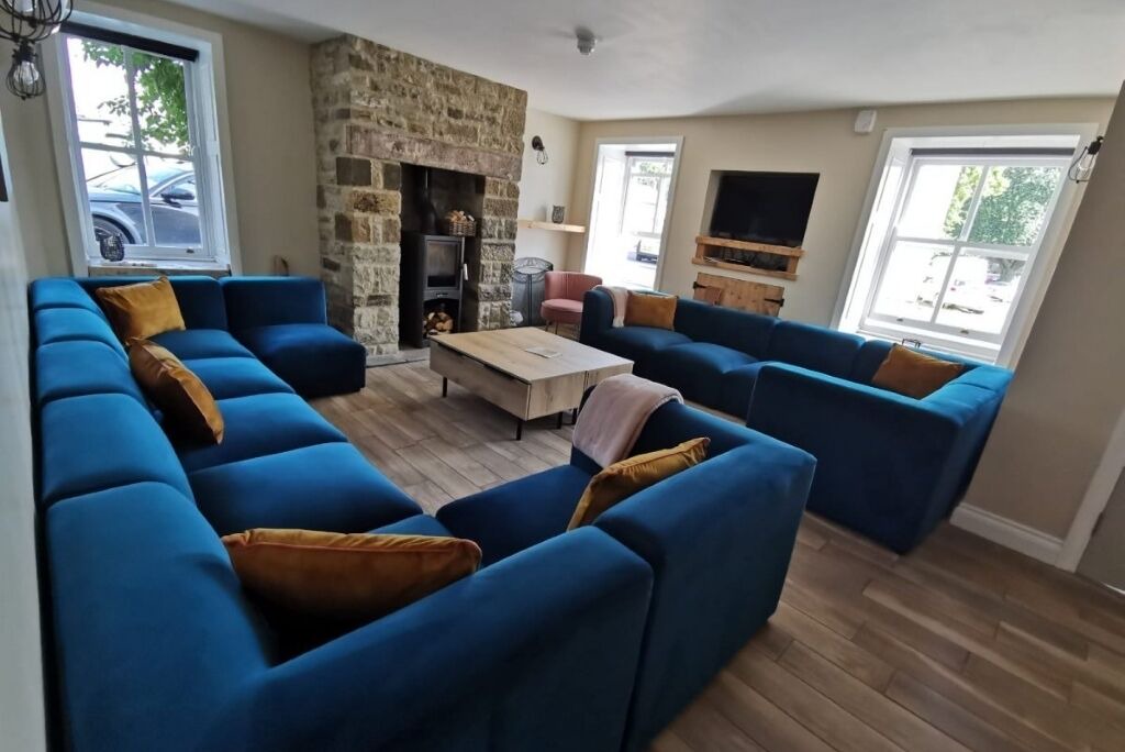 Photo of Livingroom in Catton