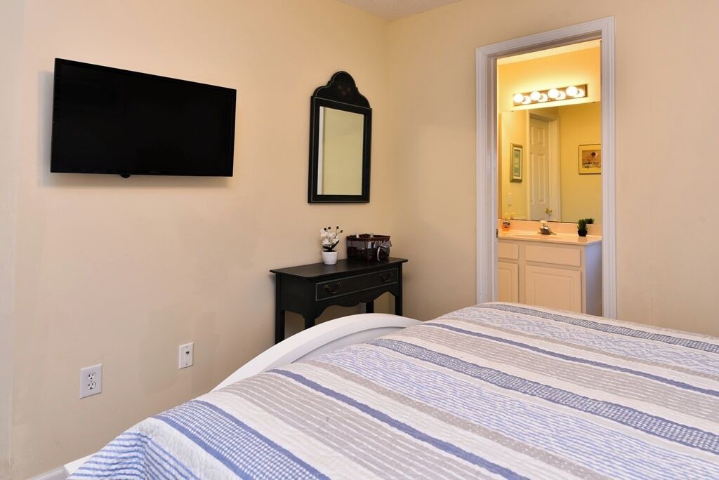 Photo of Bedroom in Surfside Beach