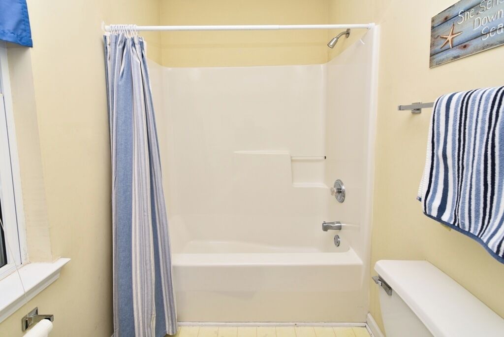 Photo of Bathroom in Surfside Beach