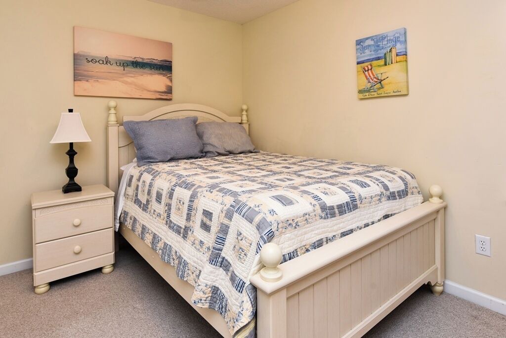 Photo of Bedroom in Surfside Beach