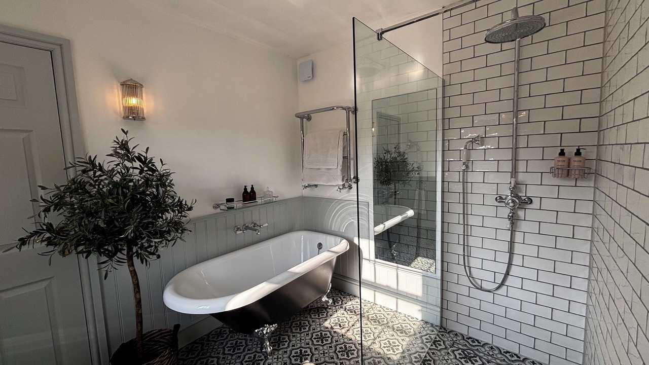 Photo of Bathroom in Kemble