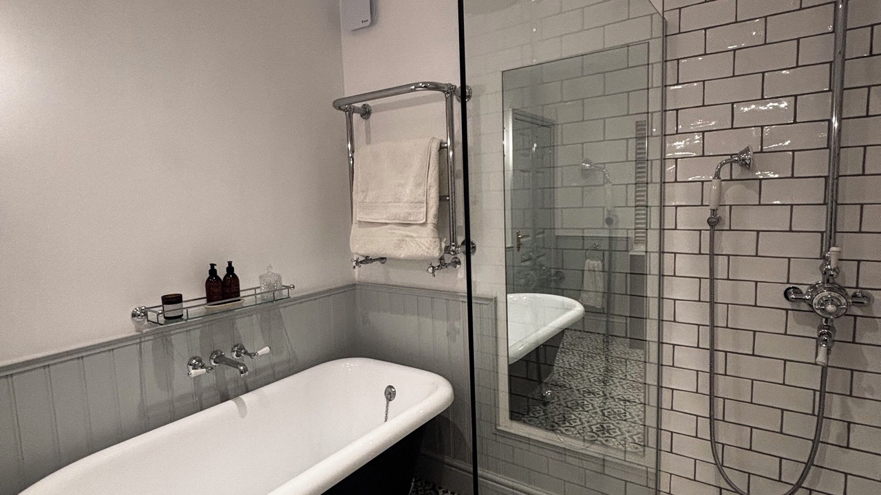 Photo of Bathroom in Kemble