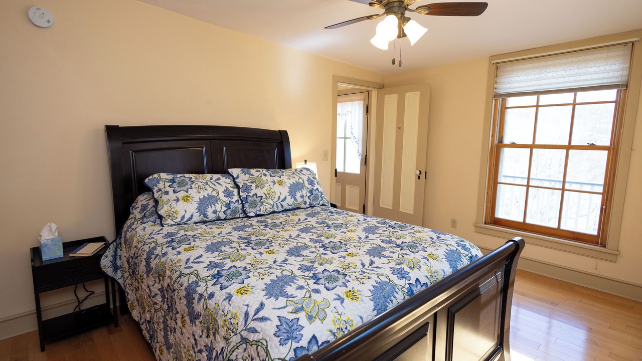 Photo of Bedroom in Mineral Point