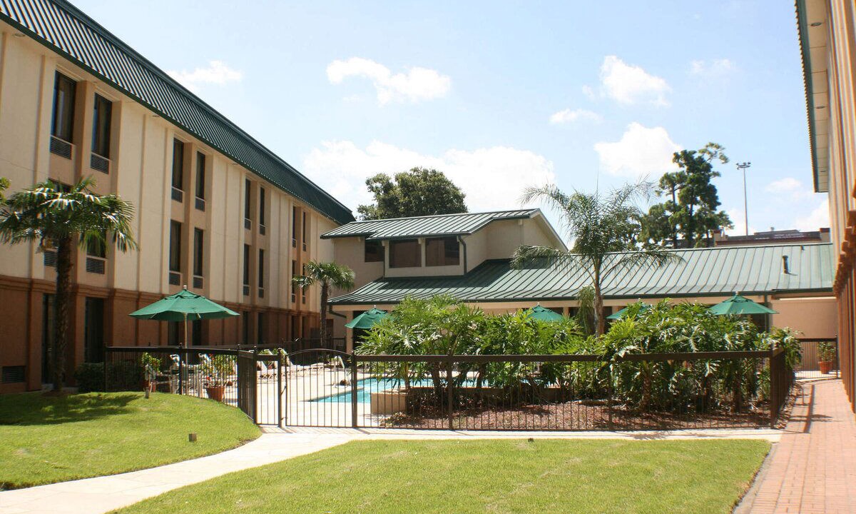 Photo of Outdoor in Brookhollow