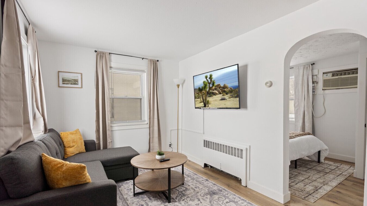 Photo of Livingroom in Walker