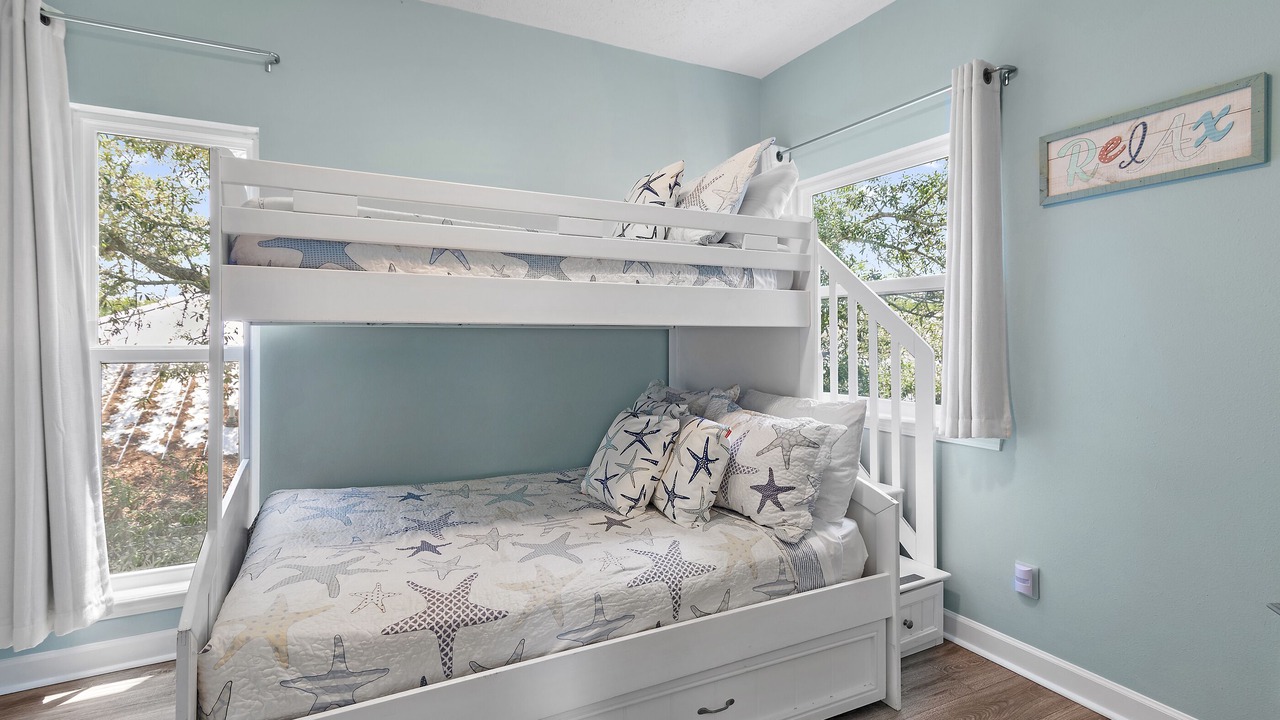 Photo of Bedroom in Clipper Cove