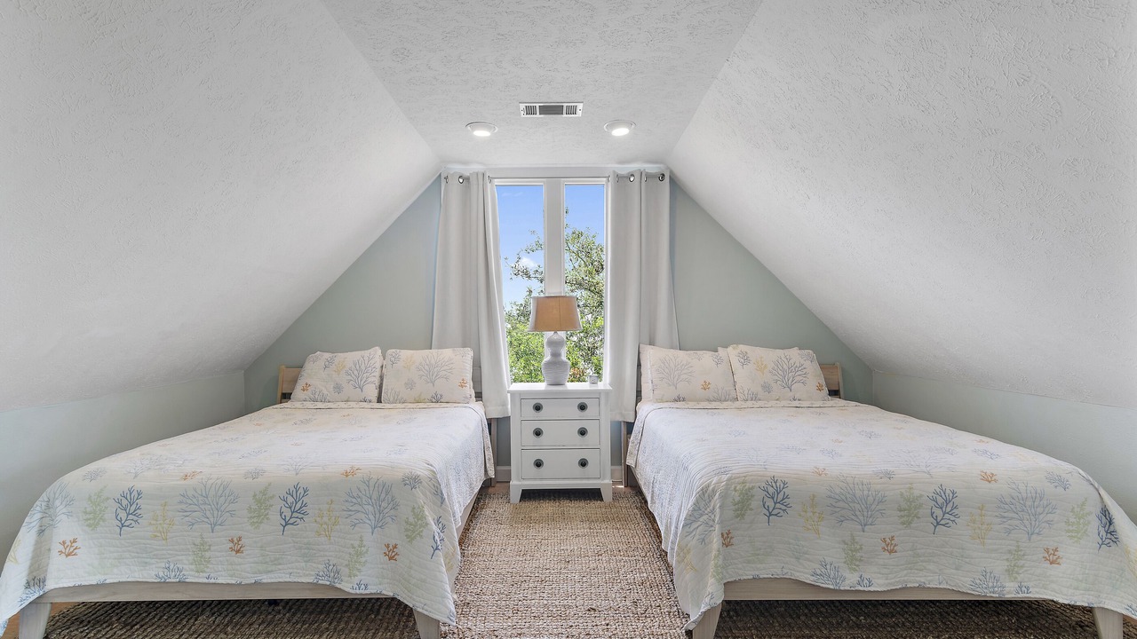 Photo of Bedroom in Clipper Cove