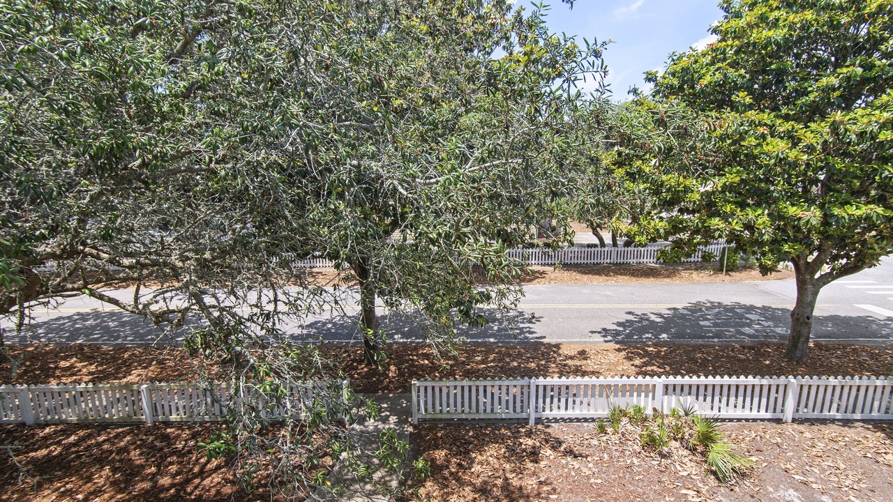 Photo of Patio Balcony in Clipper Cove