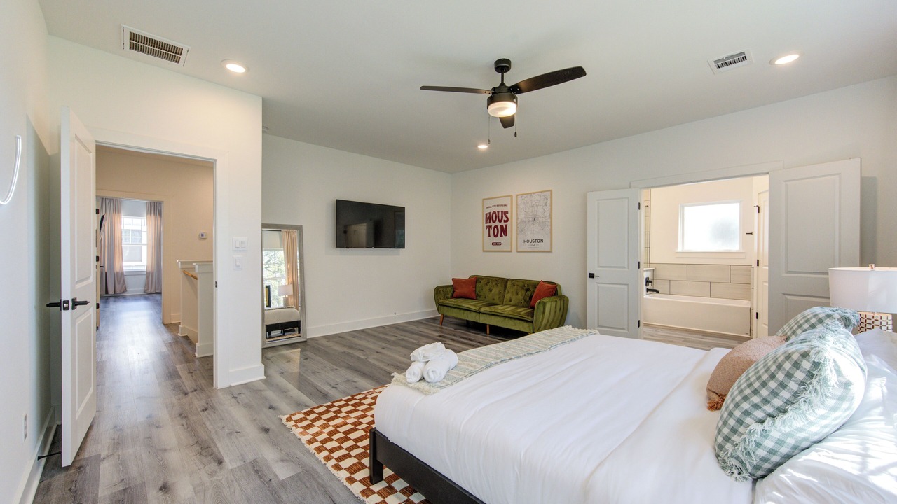 Photo of Bedroom in Kempwood