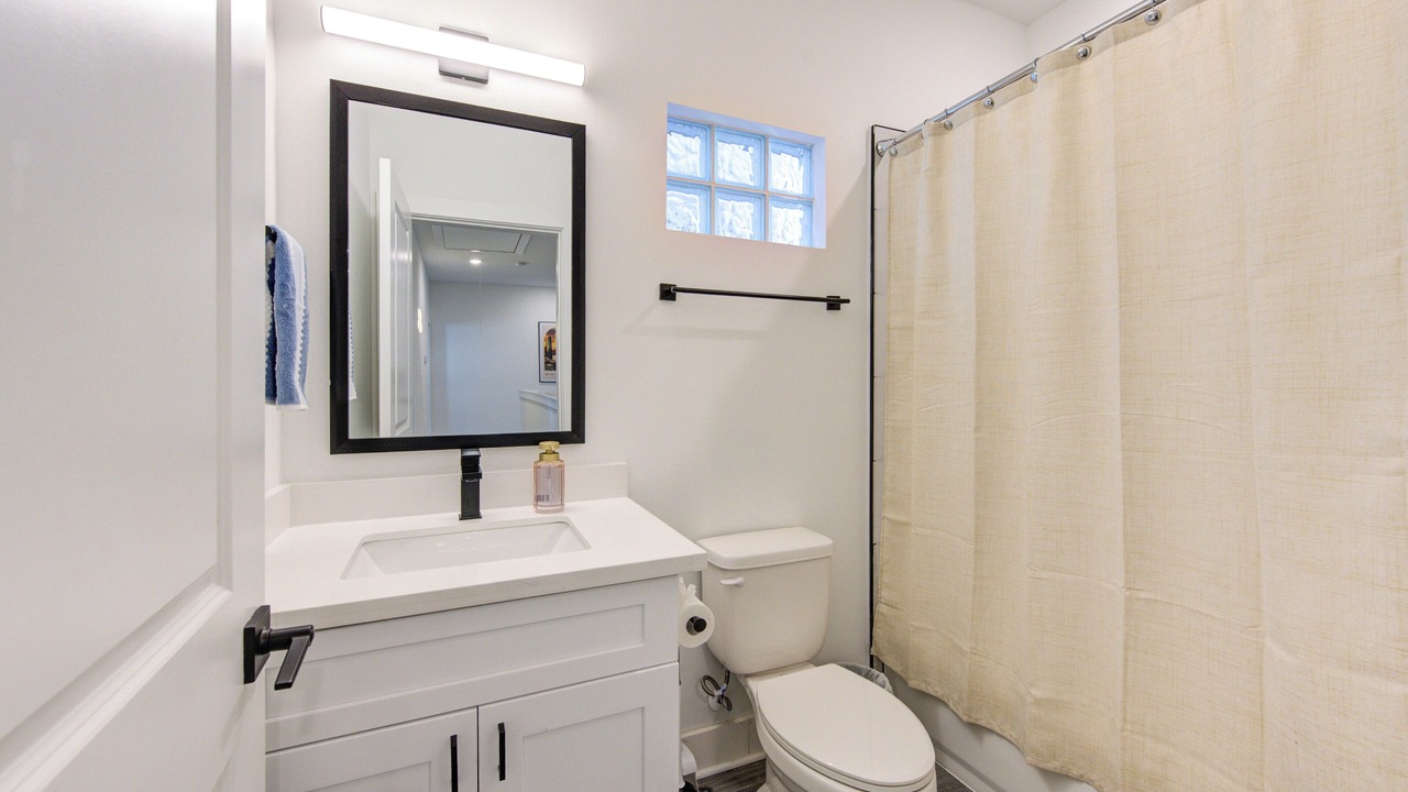 Photo of Bathroom in Kempwood