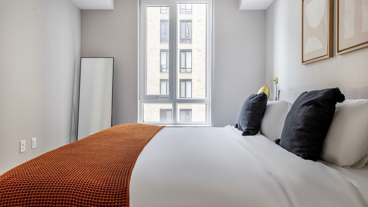 Photo of Bedroom in North Capitol Street