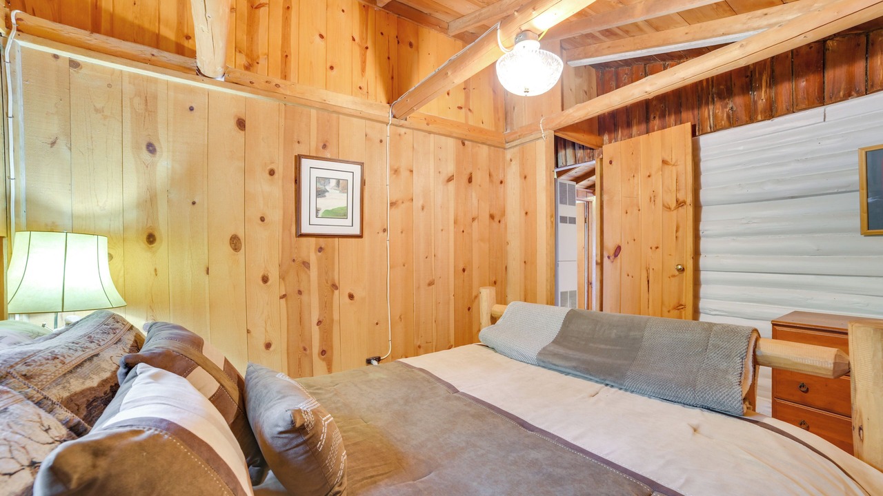 Photo of Bedroom in Levering