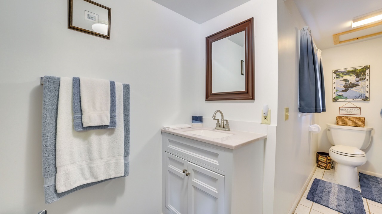 Photo of Bathroom in Levering