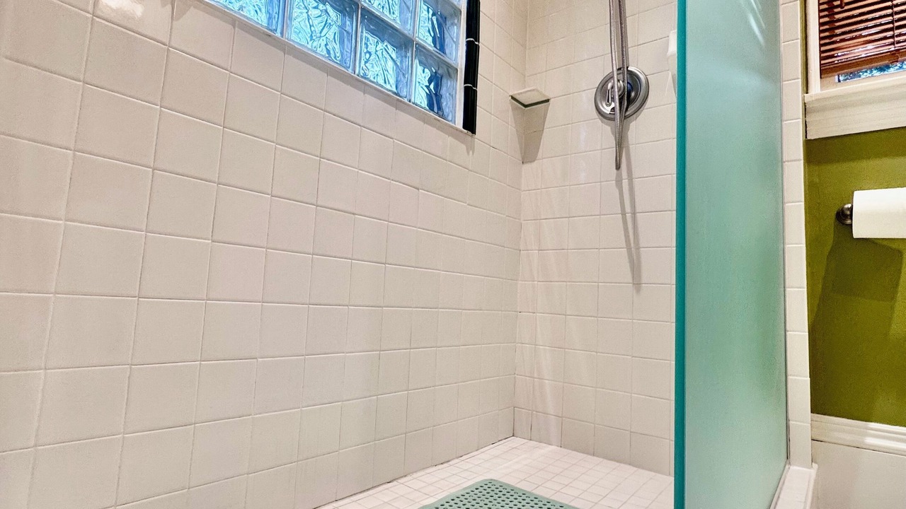 Photo of Bathroom in Linden Hills