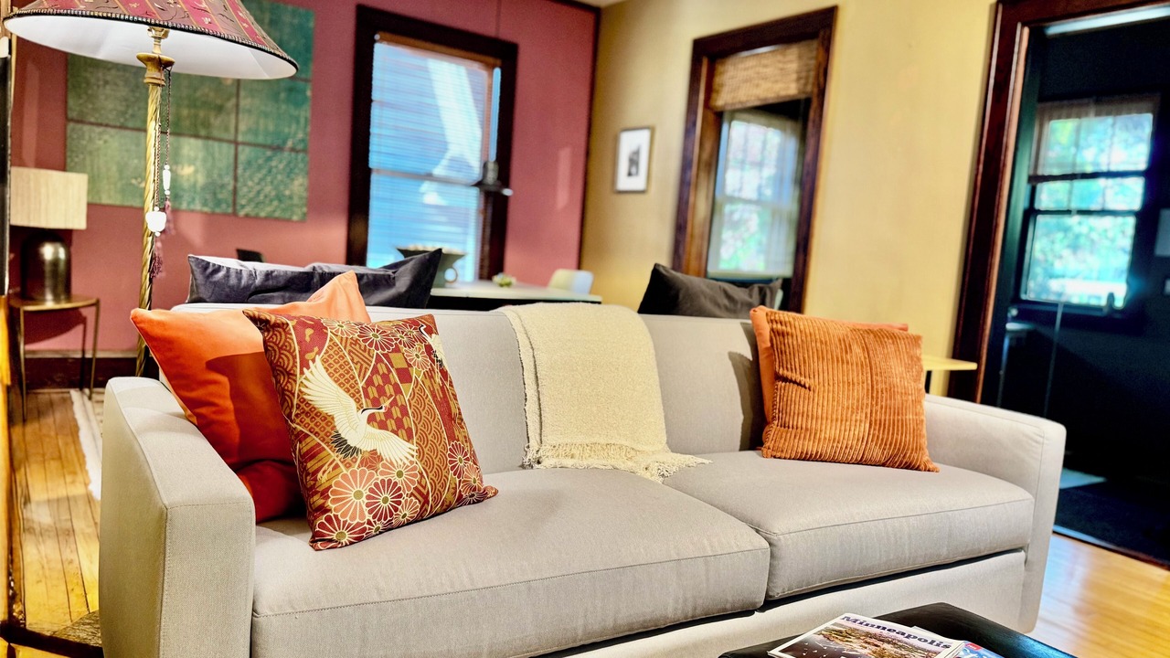 Photo of Livingroom in Linden Hills