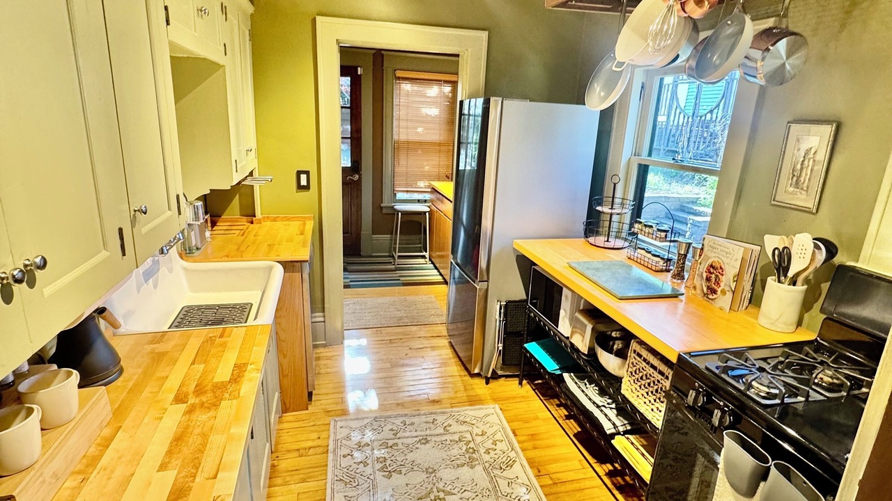 Photo of Kitchen in Linden Hills