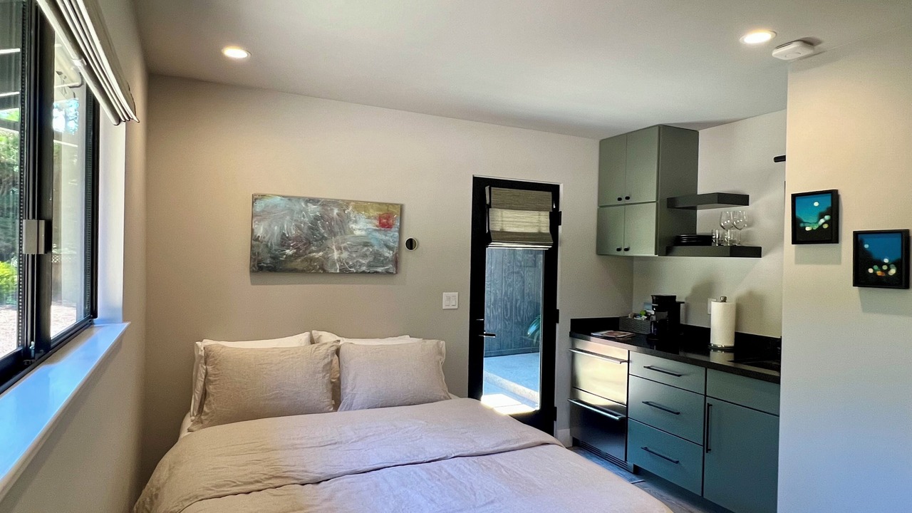 Photo of Bedroom in Del Monte Forest