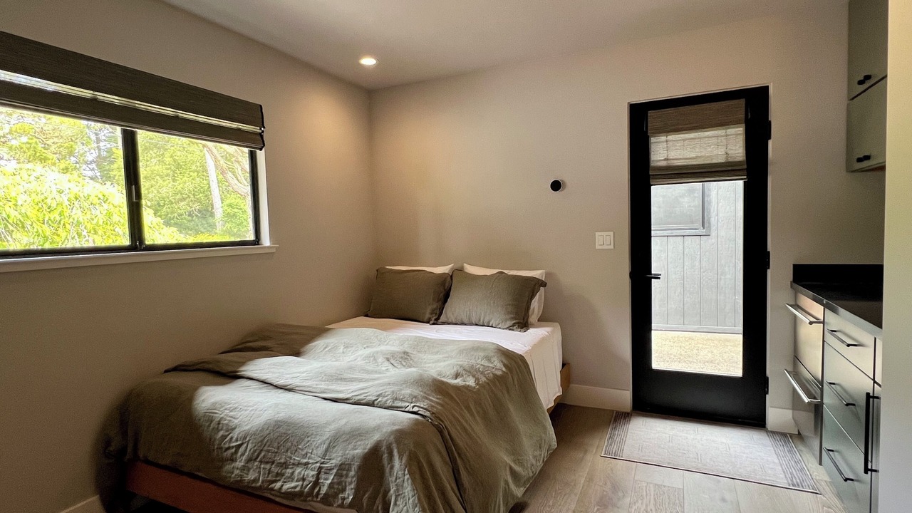 Photo of Bedroom in Del Monte Forest