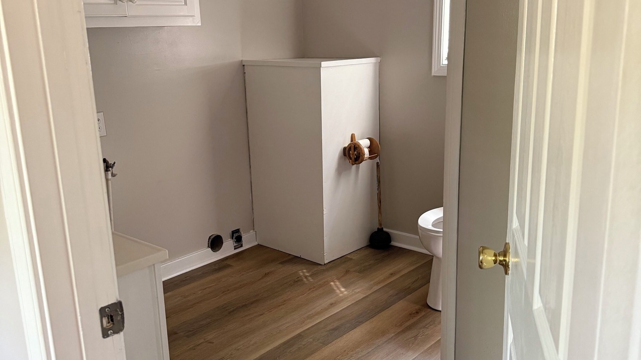 Photo of Bathroom in Elliott