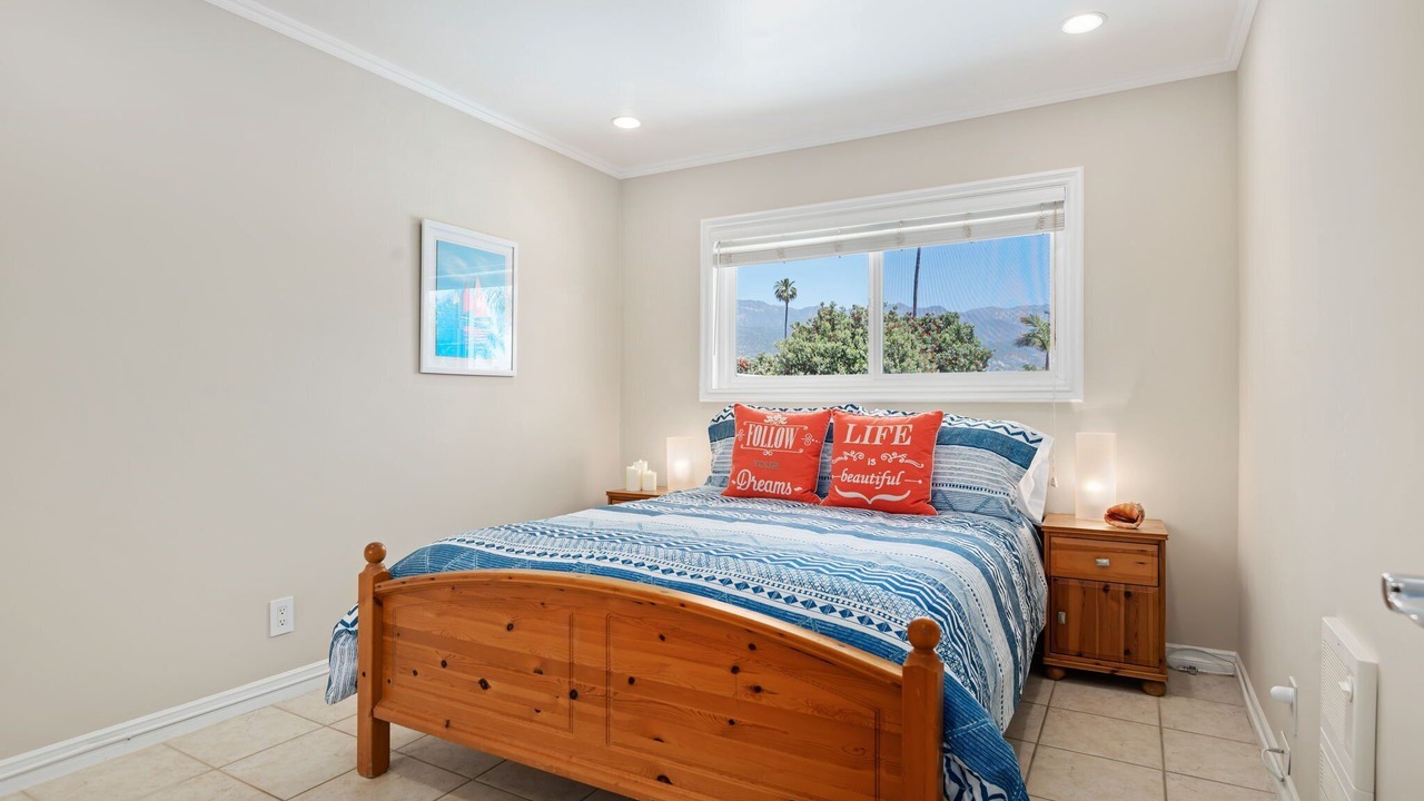 Photo of Bedroom in Carpinteria