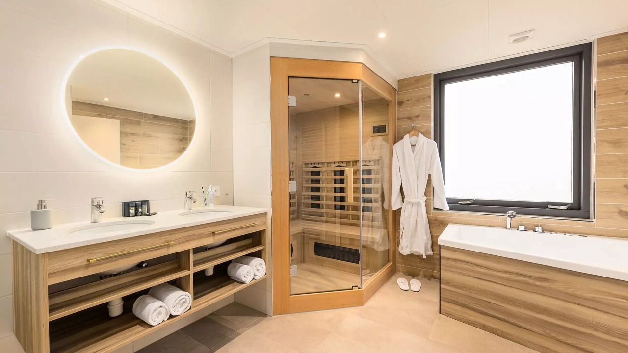 Photo of Bathroom in Peer