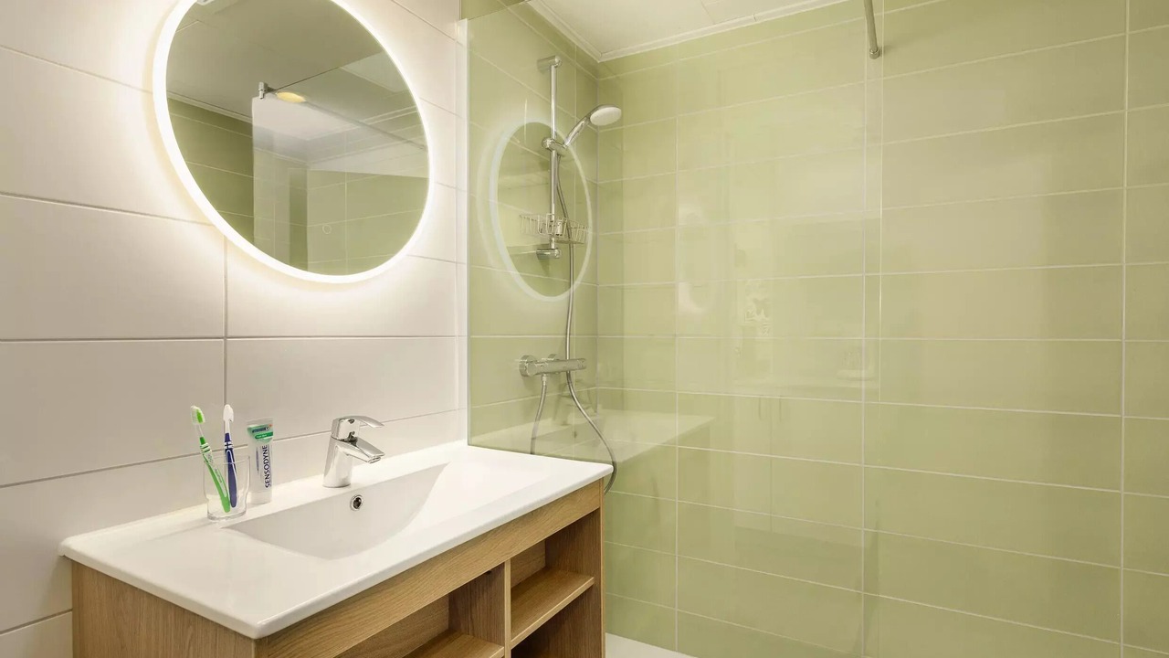 Photo of Bathroom in Peer