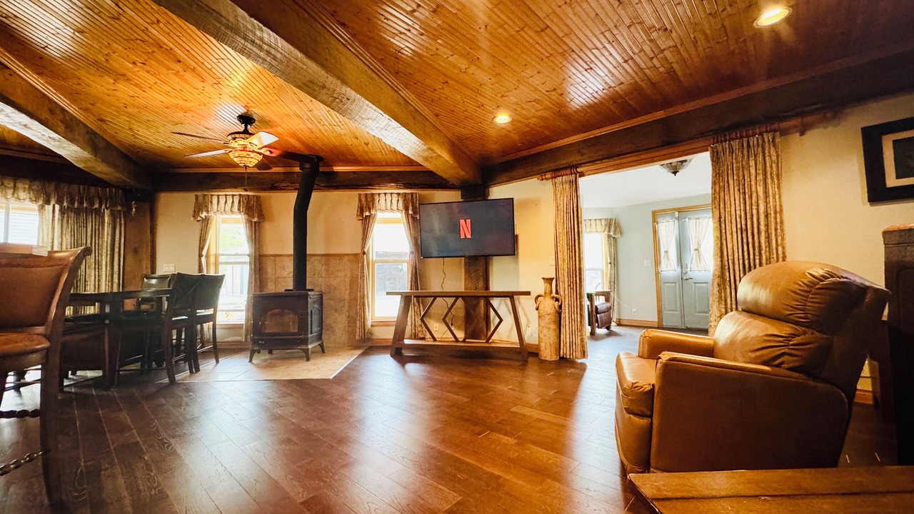 Photo of Livingroom in Bonnyville
