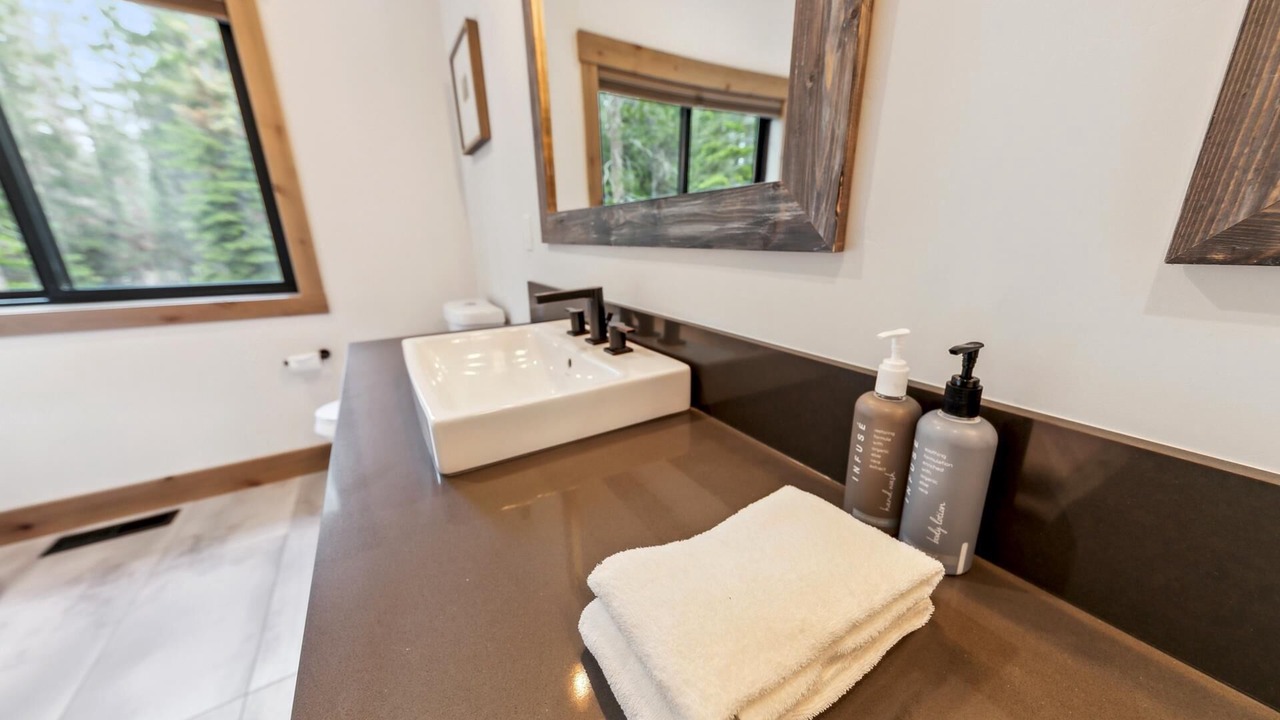 Photo of Bathroom in North Upper Truckee
