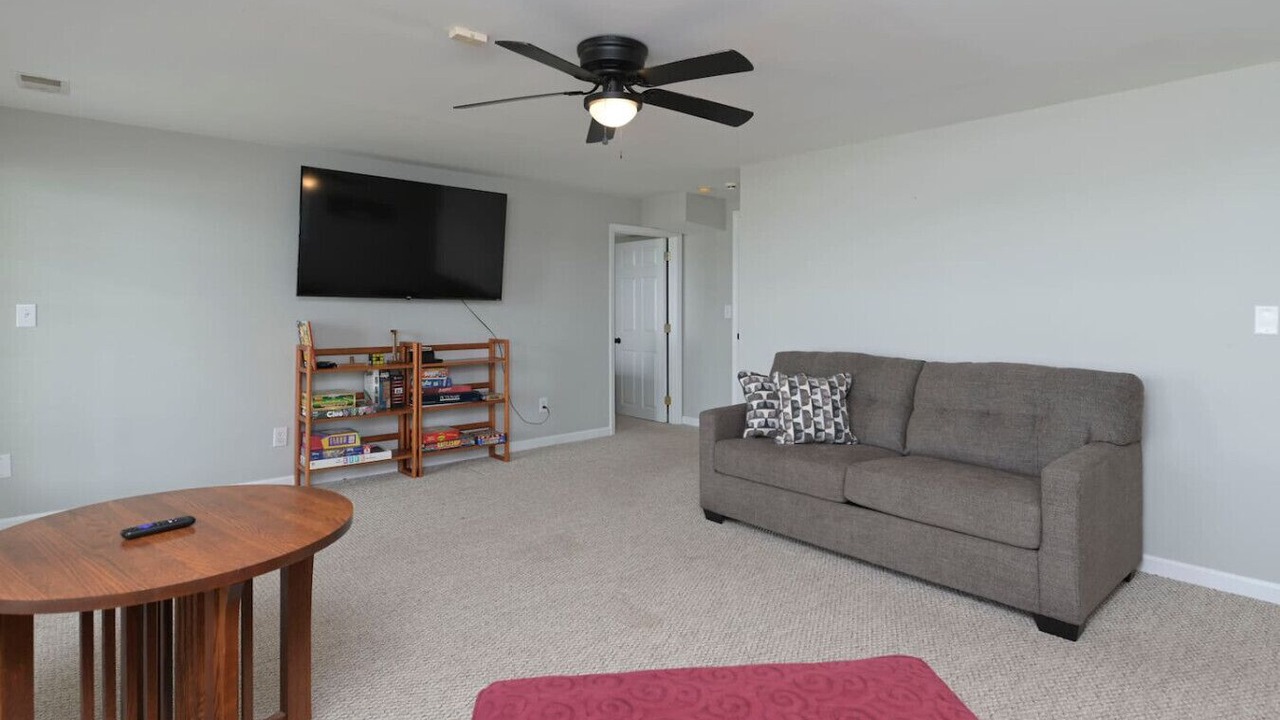 Photo of Livingroom in Newberry Shores
