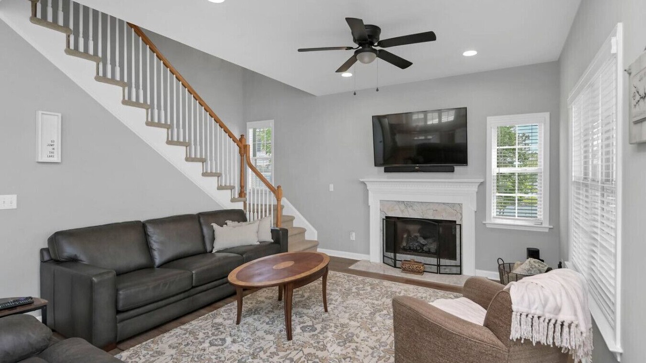 Photo of Livingroom in Newberry Shores