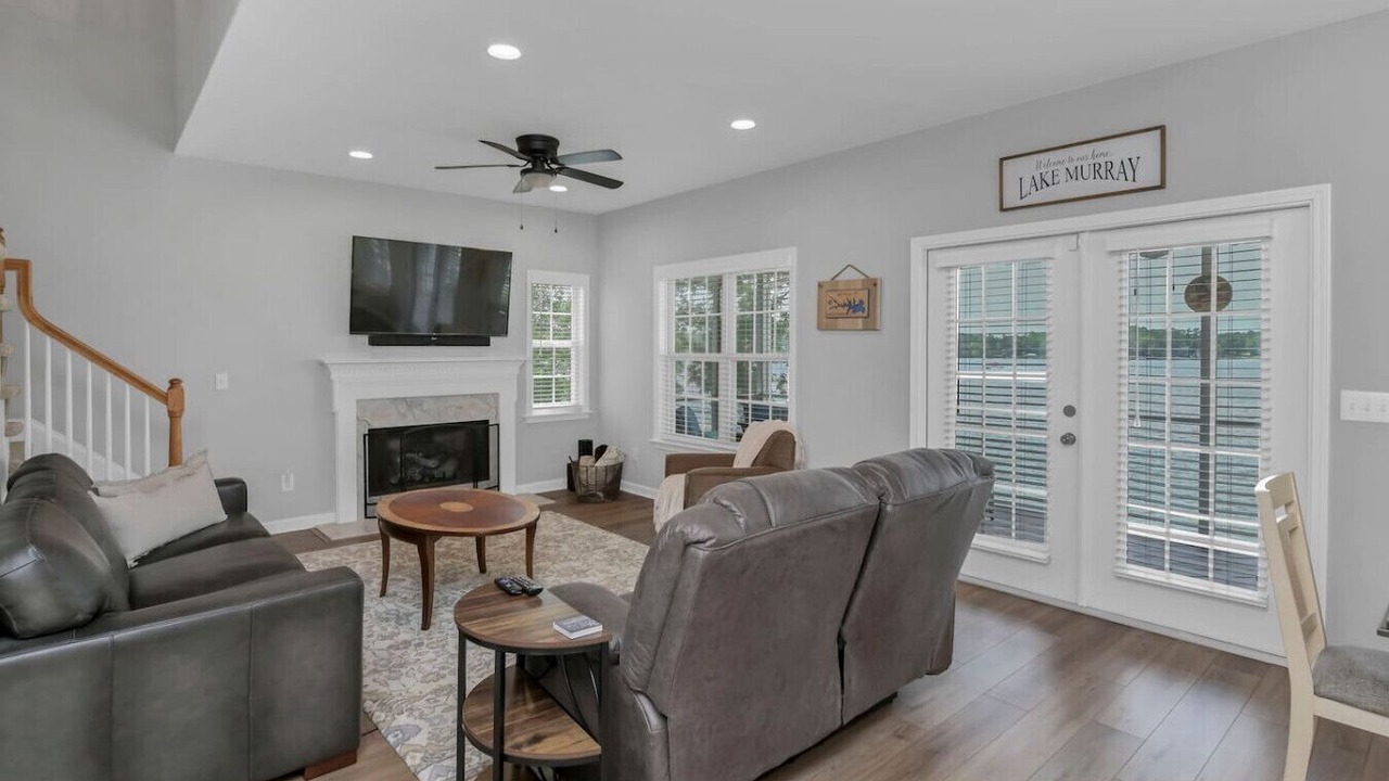 Photo of Livingroom in Newberry Shores