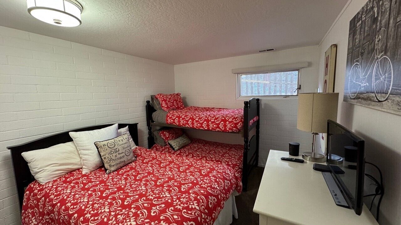 Photo of Bedroom in Skyland
