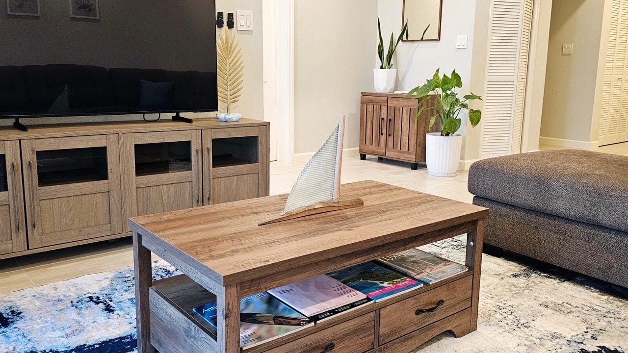 Photo of Livingroom in Dickenson Bay