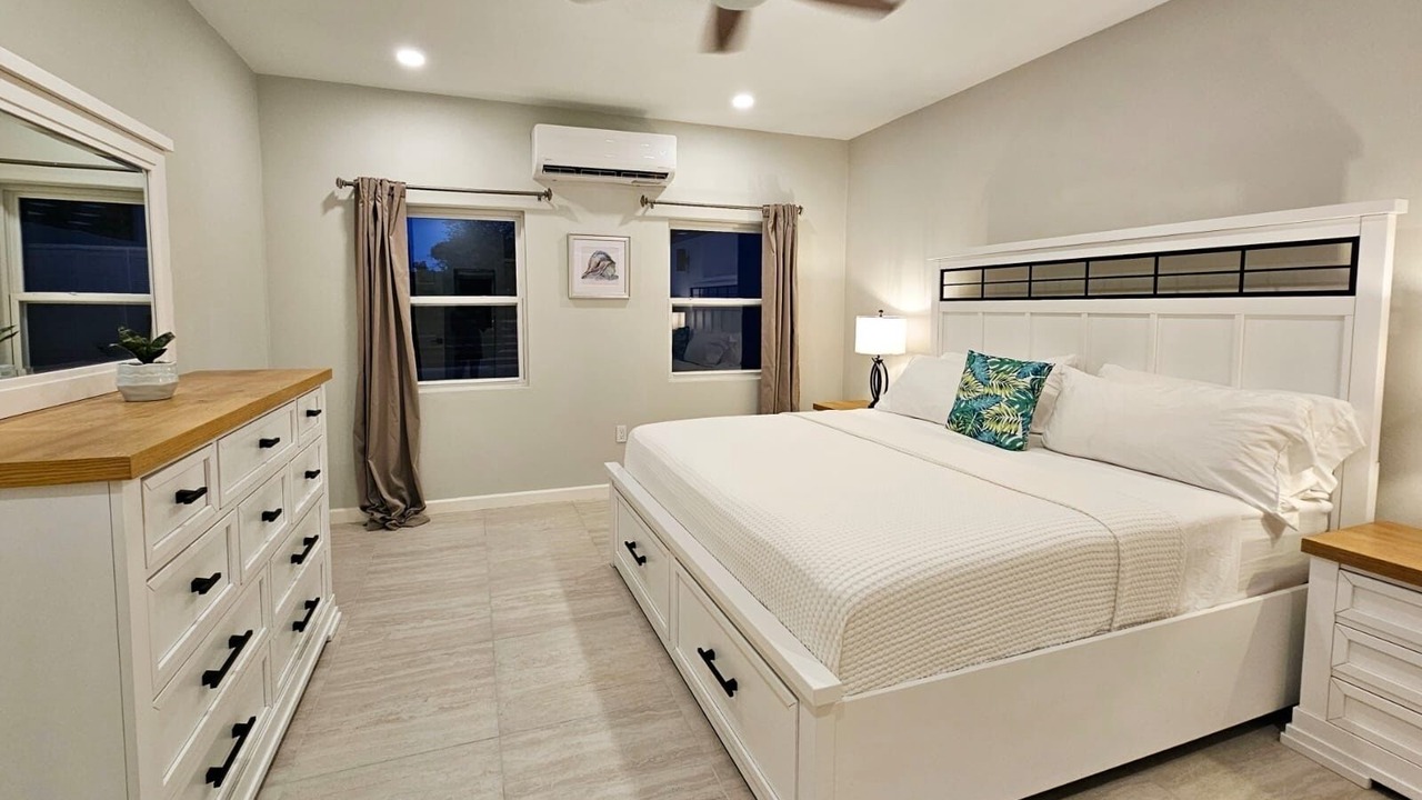 Photo of Bedroom in Dickenson Bay