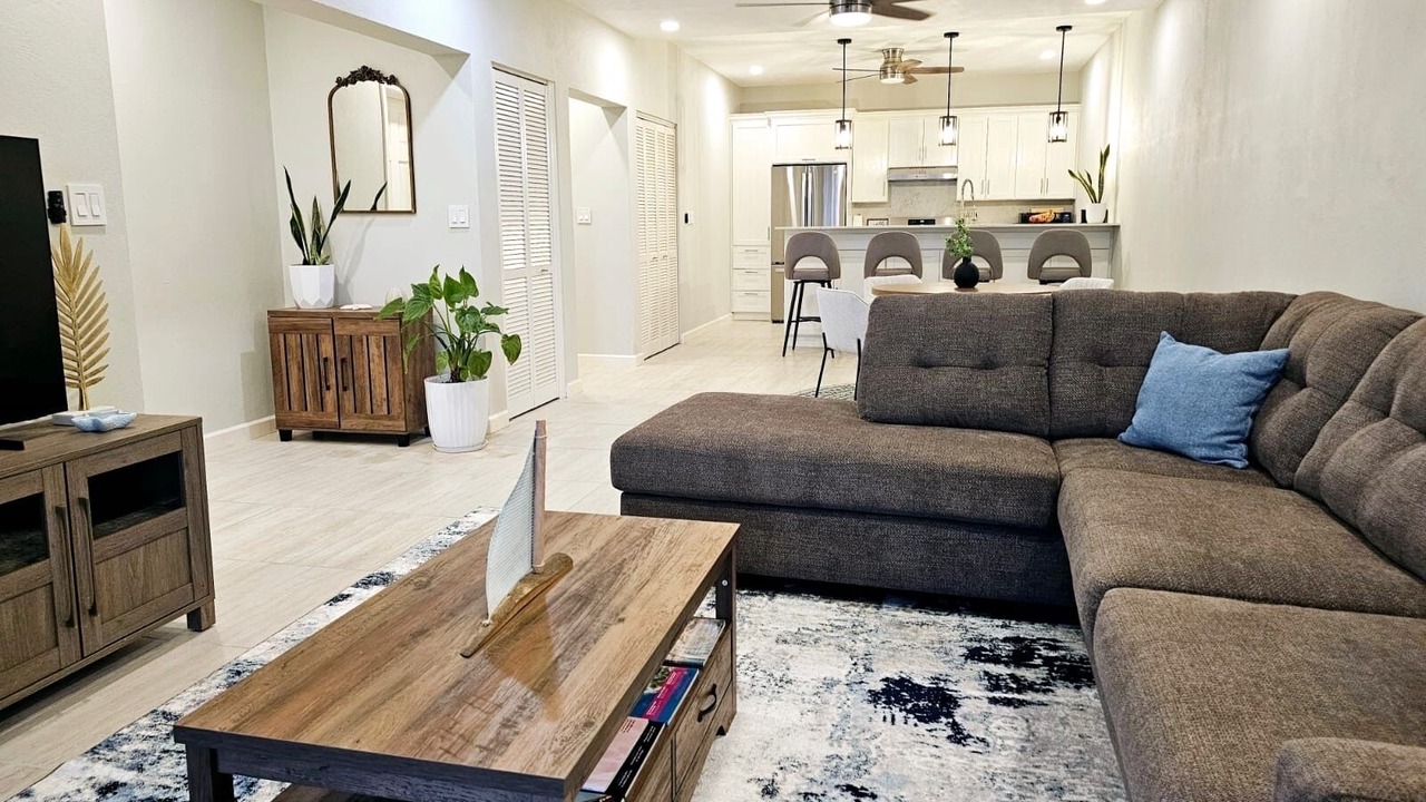 Photo of Livingroom in Dickenson Bay